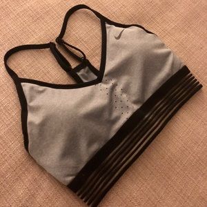 Nike Indy Cooling Sports Bra
